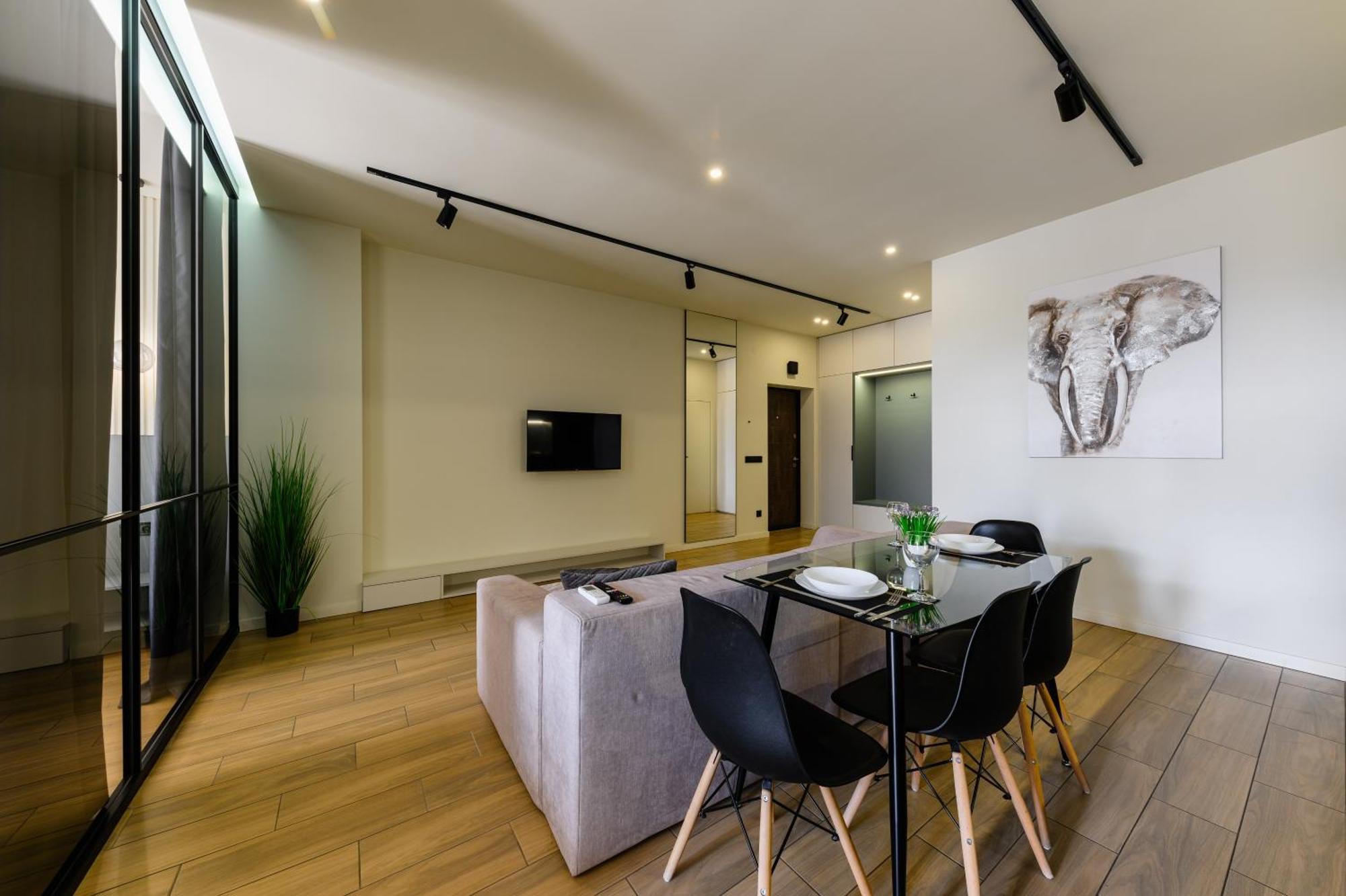 Luxury Apartments-Belochka Uzhhorod Exterior photo